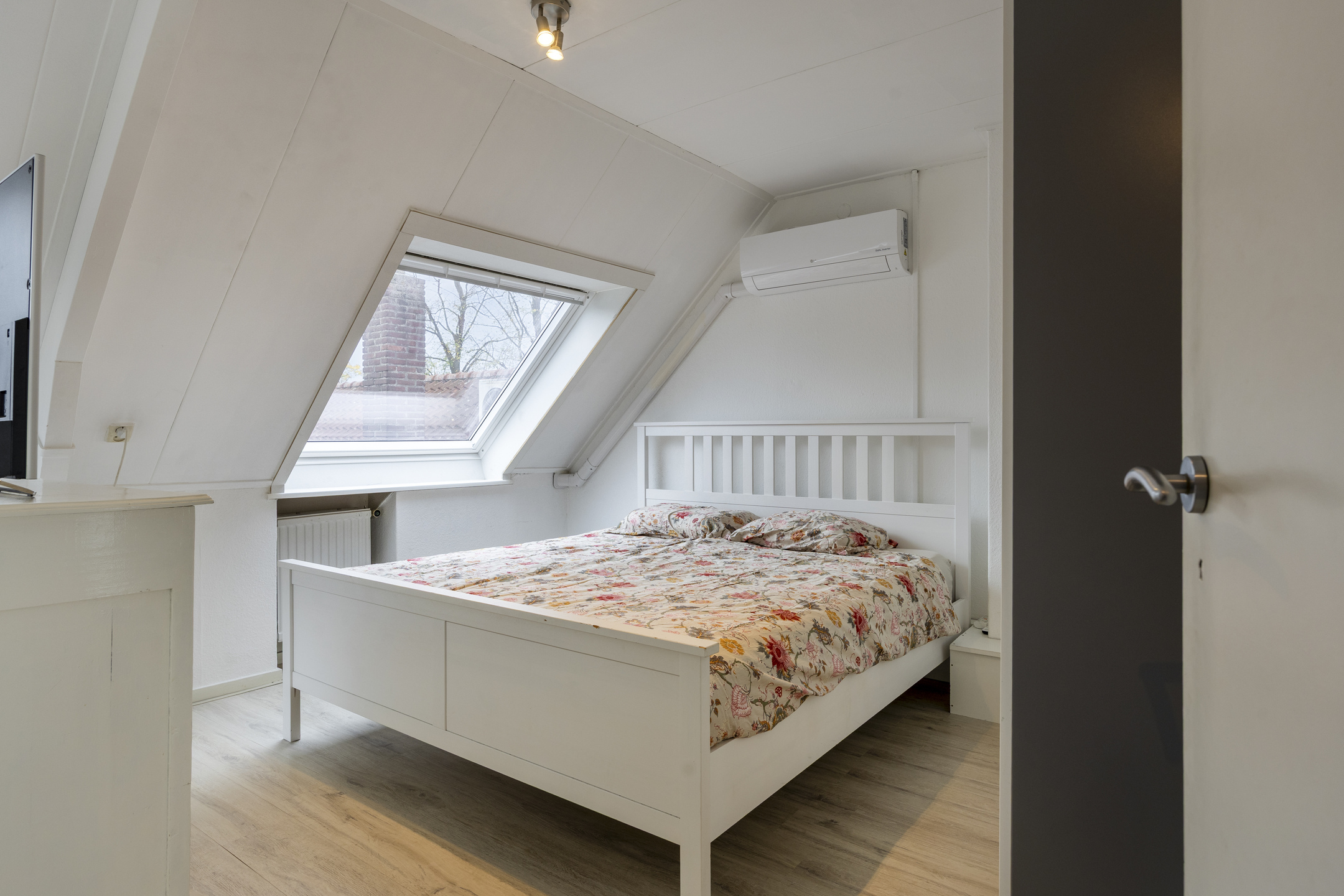 Te koop: Foto Woonhuis aan de Botenlaan 44 in Eindhoven