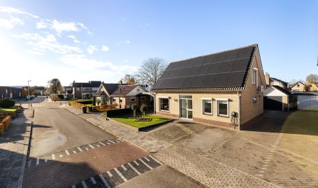 Hoofdfoto van Wezep Ligusterstraat 21