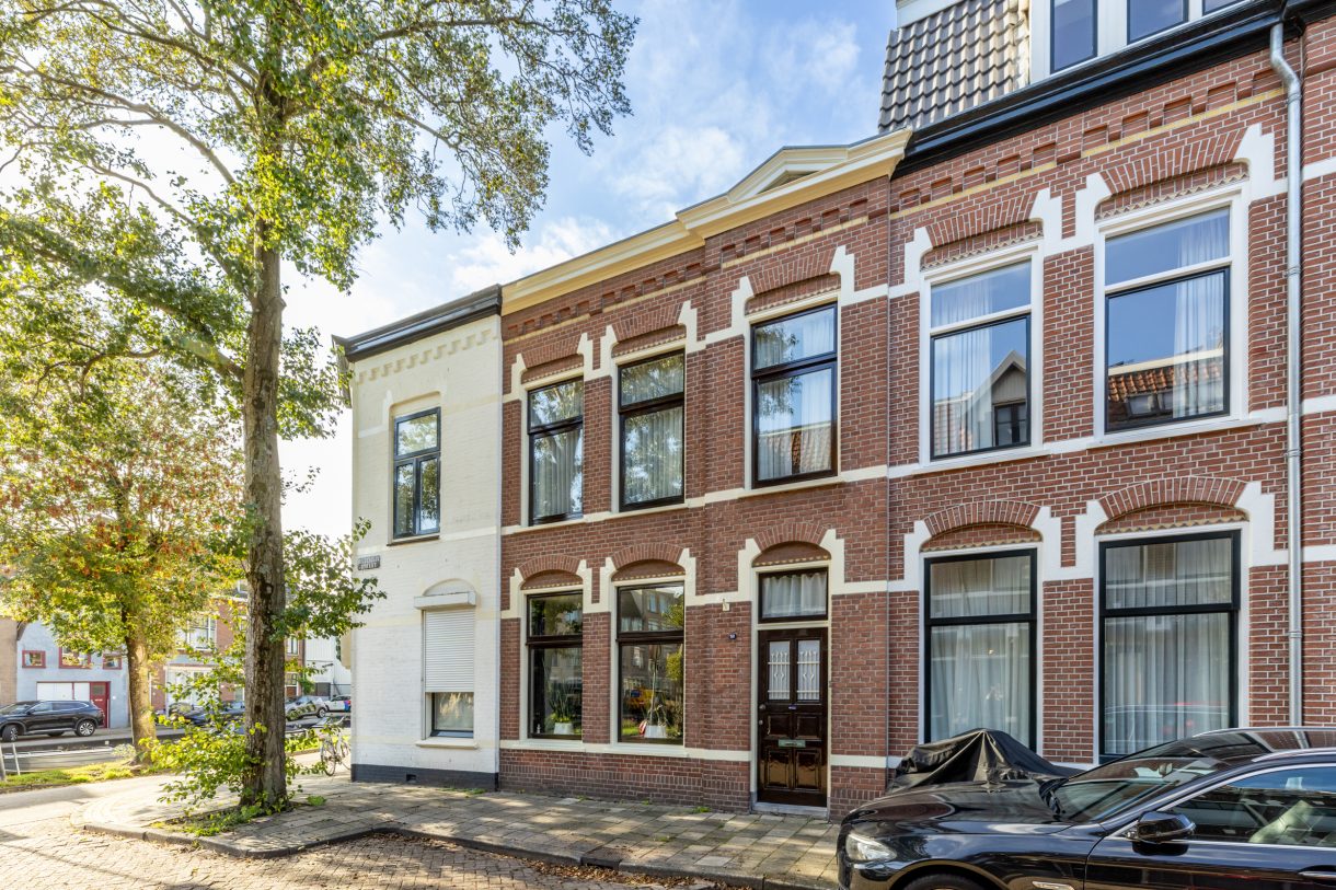 Te koop: Foto Woonhuis aan de Bilderdijkstraat 60 in Haarlem