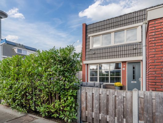 Hoofdfoto van Bodegraven Klaproos 68