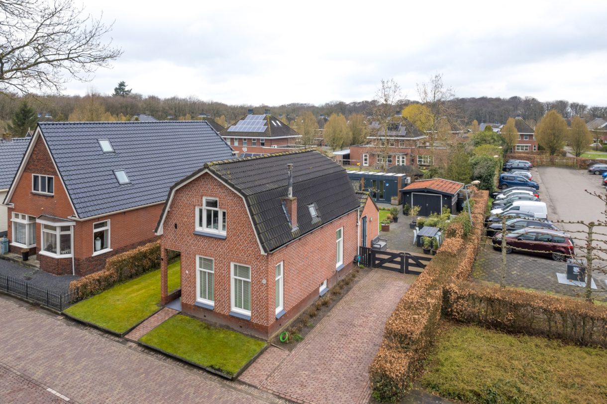 Te koop: Foto Woonhuis aan de Duerswâldmer Wei 6 in Bakkeveen