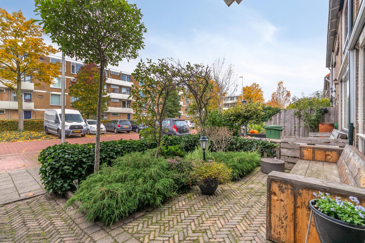 Te koop: Foto Woonhuis aan de Cederstraat 8 in Alphen aan den Rijn