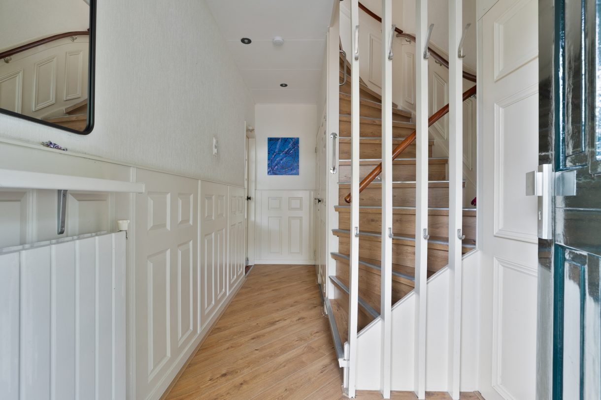 Te koop: Foto Woonhuis aan de Cederstraat 8 in Alphen aan den Rijn