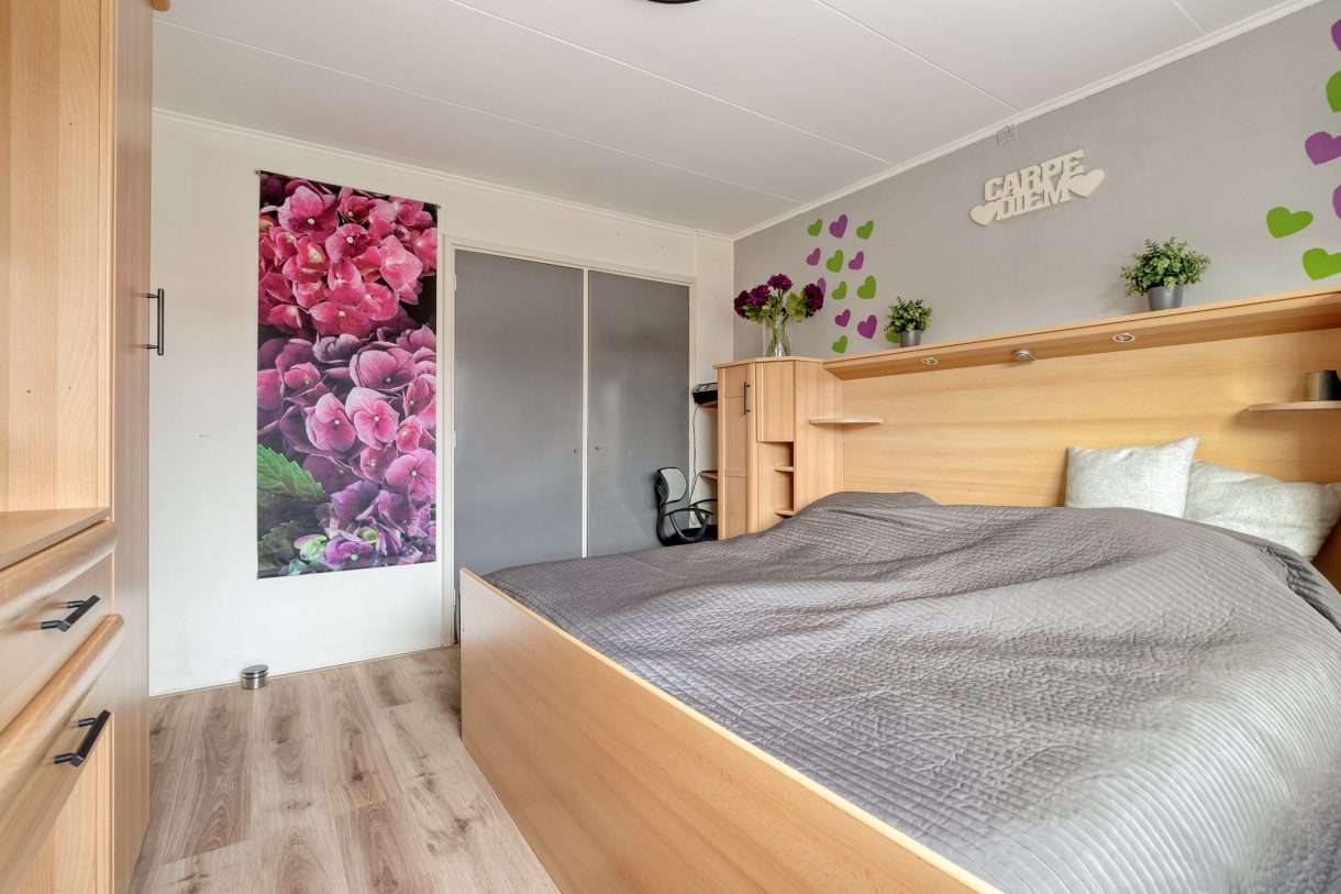 Te koop: Foto Woonhuis aan de Cederstraat 8 in Alphen aan den Rijn