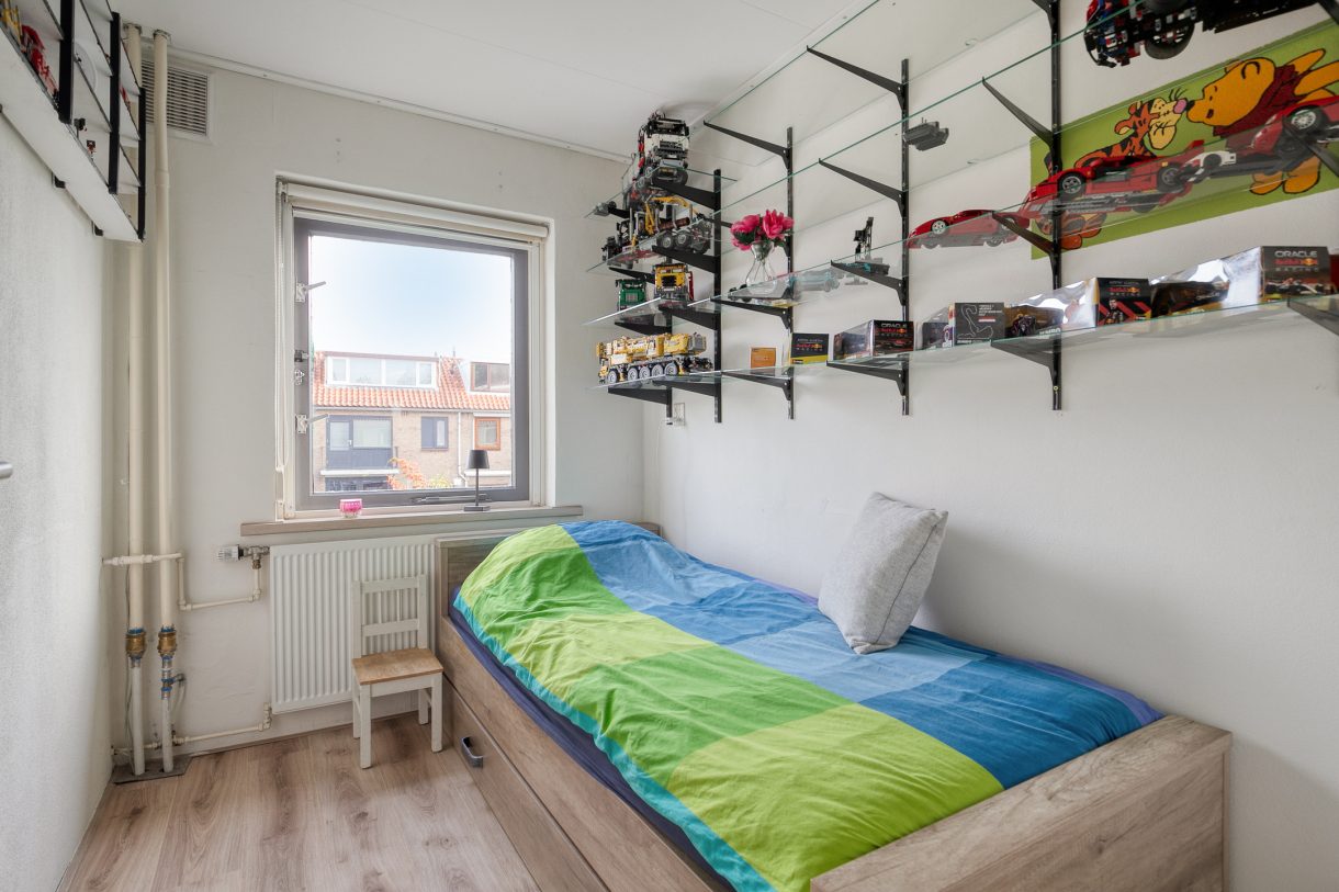 Te koop: Foto Woonhuis aan de Cederstraat 8 in Alphen aan den Rijn