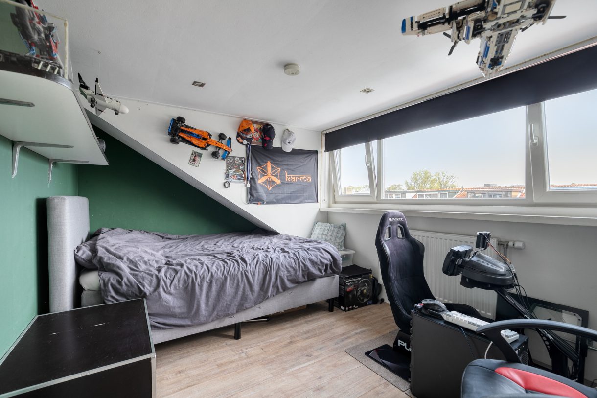 Te koop: Foto Woonhuis aan de Cederstraat 8 in Alphen aan den Rijn