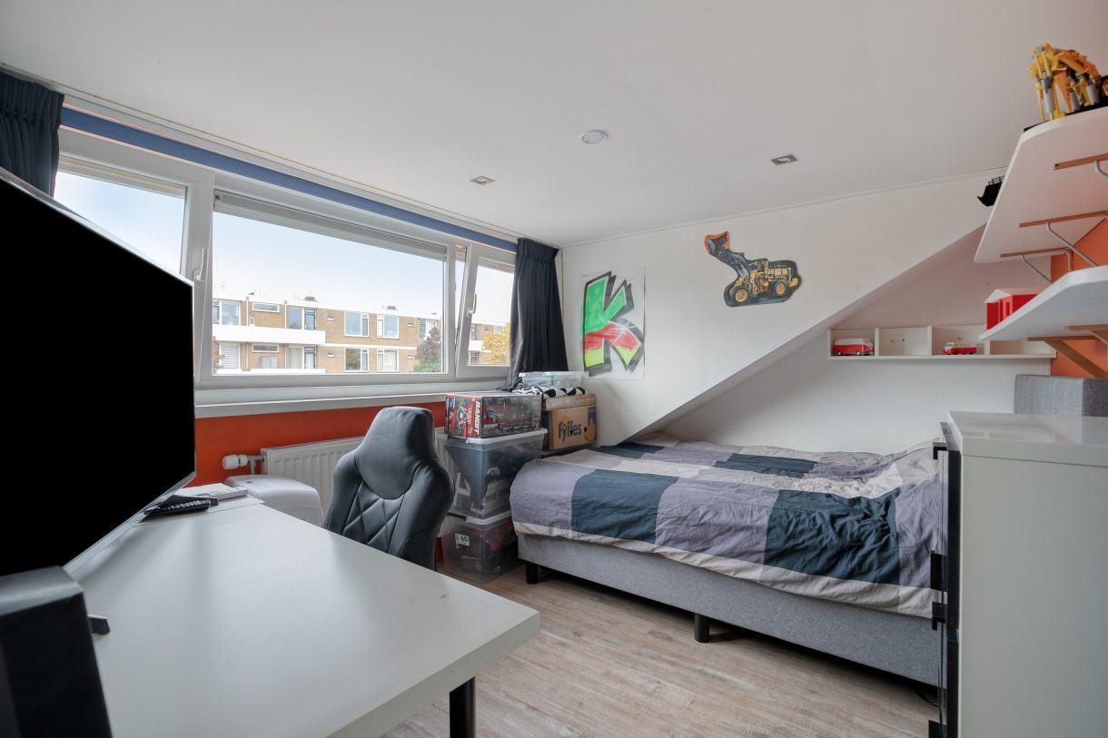 Te koop: Foto Woonhuis aan de Cederstraat 8 in Alphen aan den Rijn