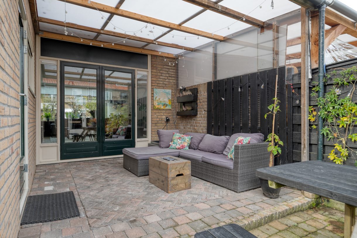 Te koop: Foto Woonhuis aan de Cederstraat 8 in Alphen aan den Rijn