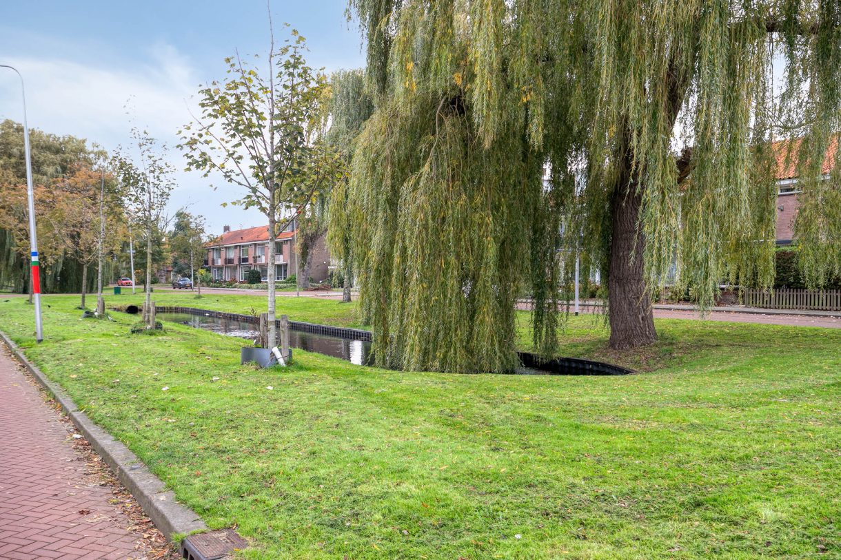 Te koop: Foto Woonhuis aan de Cederstraat 8 in Alphen aan den Rijn