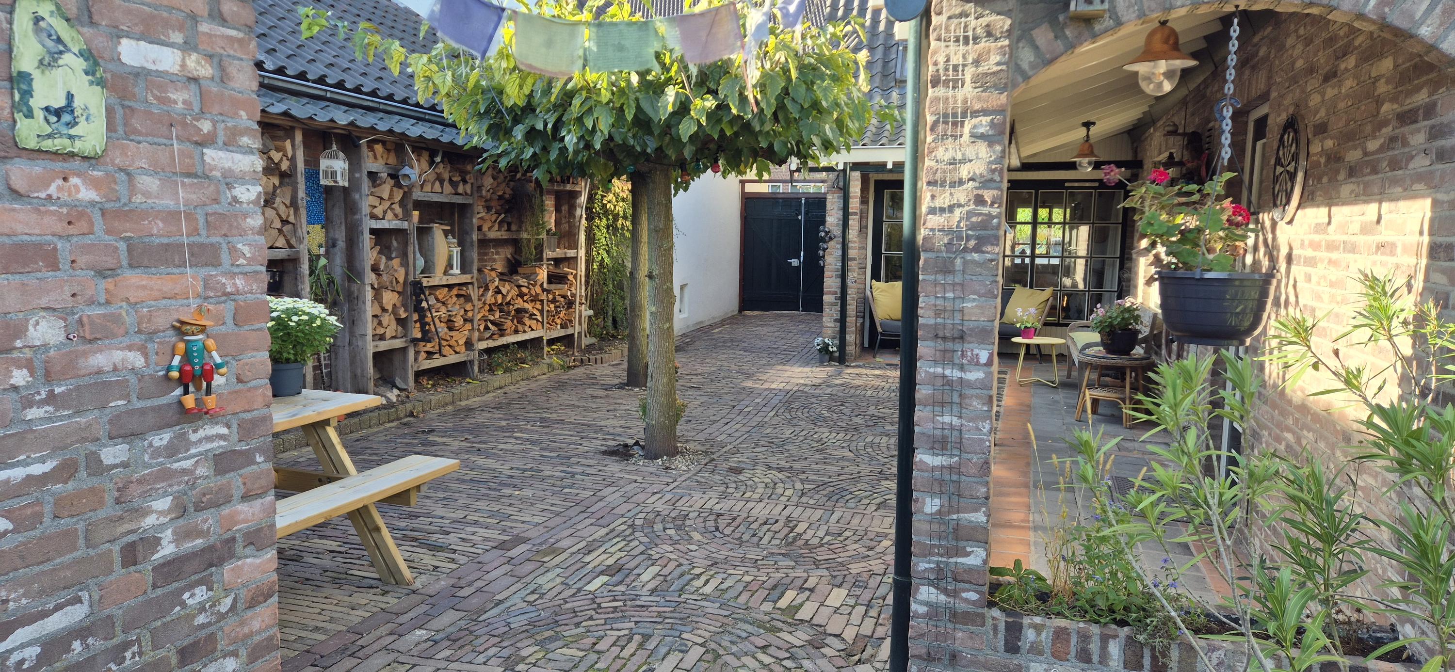 Te koop: Foto Woonhuis aan de Burgemeester Buskensstraat 20 in Uden