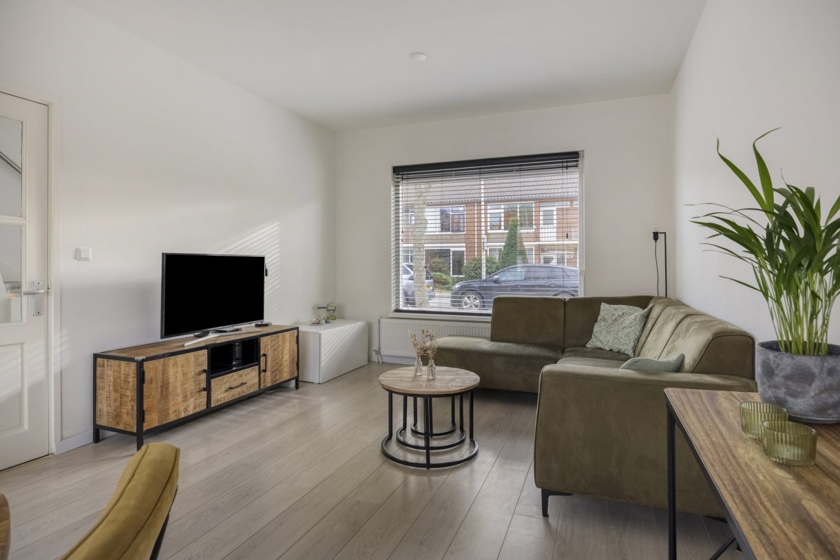 Te koop: Foto Woonhuis aan de Van Lennepstraat 79 in Alphen aan den Rijn