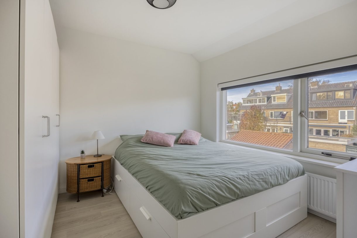 Te koop: Foto Woonhuis aan de Van Lennepstraat 79 in Alphen aan den Rijn