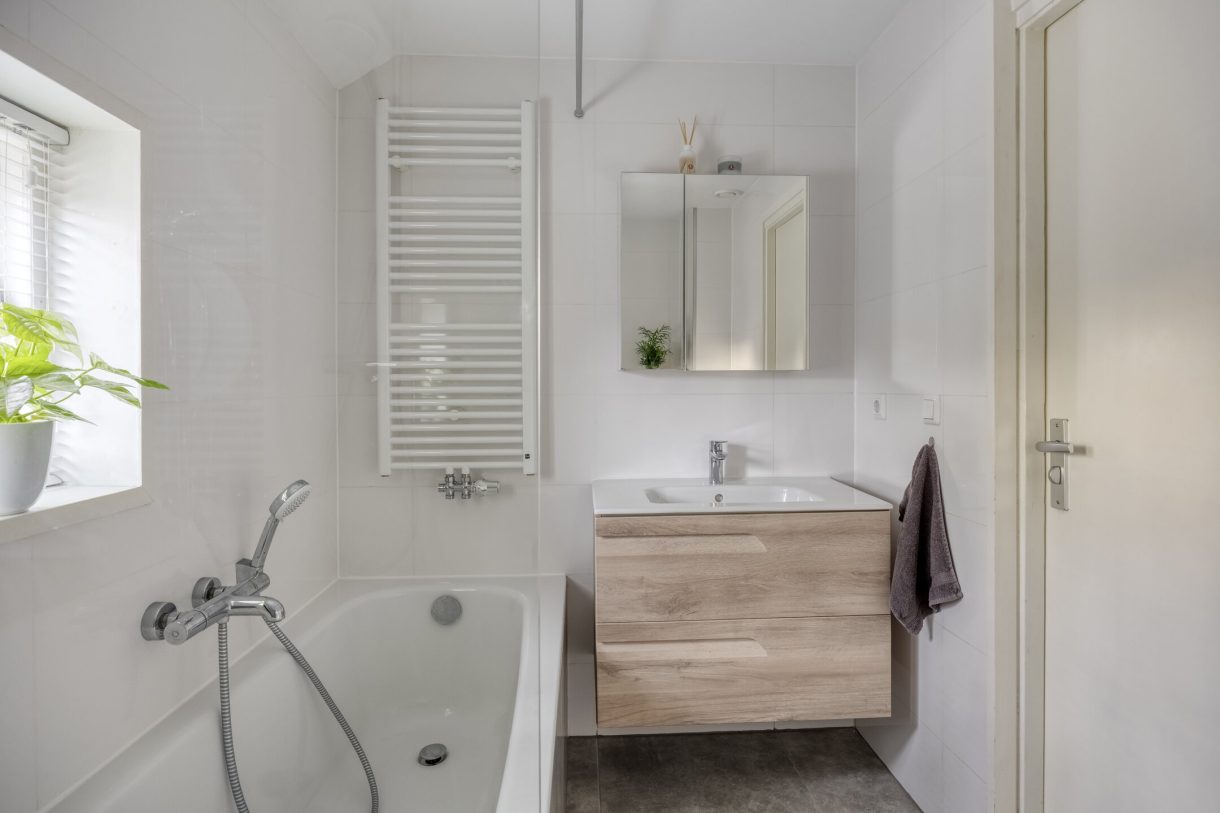 Te koop: Foto Woonhuis aan de Van Lennepstraat 79 in Alphen aan den Rijn