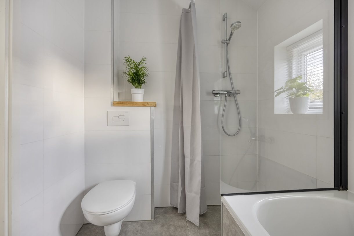 Te koop: Foto Woonhuis aan de Van Lennepstraat 79 in Alphen aan den Rijn