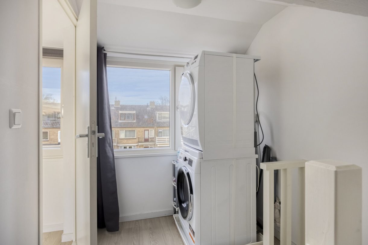 Te koop: Foto Woonhuis aan de Van Lennepstraat 79 in Alphen aan den Rijn