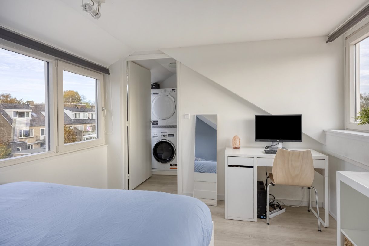 Te koop: Foto Woonhuis aan de Van Lennepstraat 79 in Alphen aan den Rijn