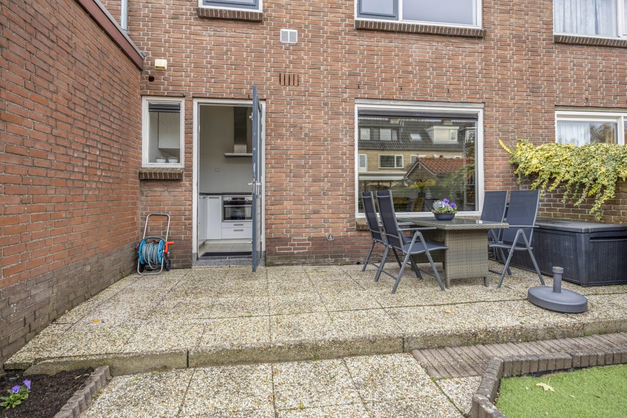 Te koop: Foto Woonhuis aan de Van Lennepstraat 79 in Alphen aan den Rijn