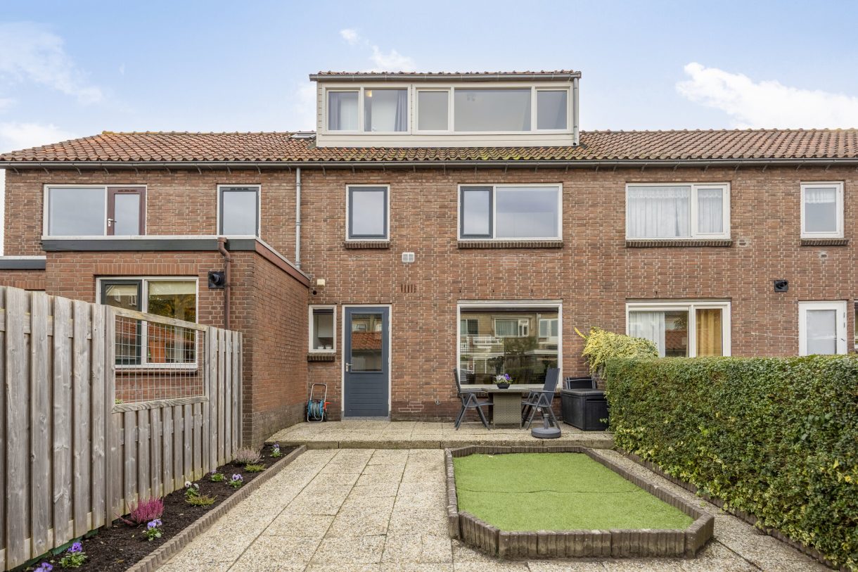 Te koop: Foto Woonhuis aan de Van Lennepstraat 79 in Alphen aan den Rijn