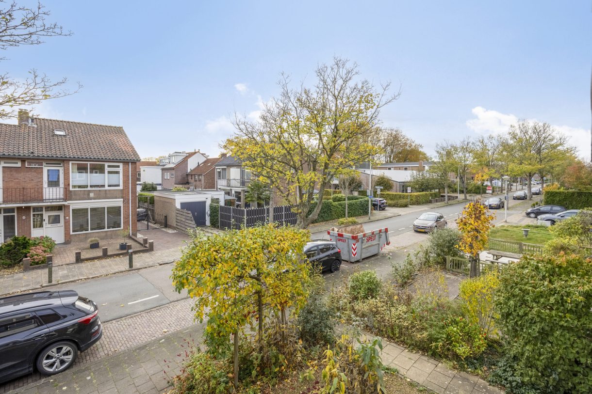 Te koop: Foto Woonhuis aan de Van Lennepstraat 79 in Alphen aan den Rijn