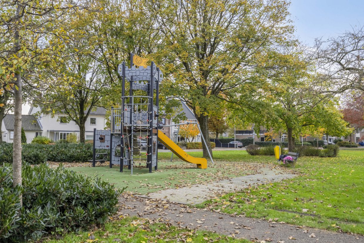 Te koop: Foto Woonhuis aan de Van Lennepstraat 79 in Alphen aan den Rijn