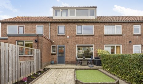 Te koop: Foto Woonhuis aan de Van Lennepstraat 79 in Alphen aan den Rijn