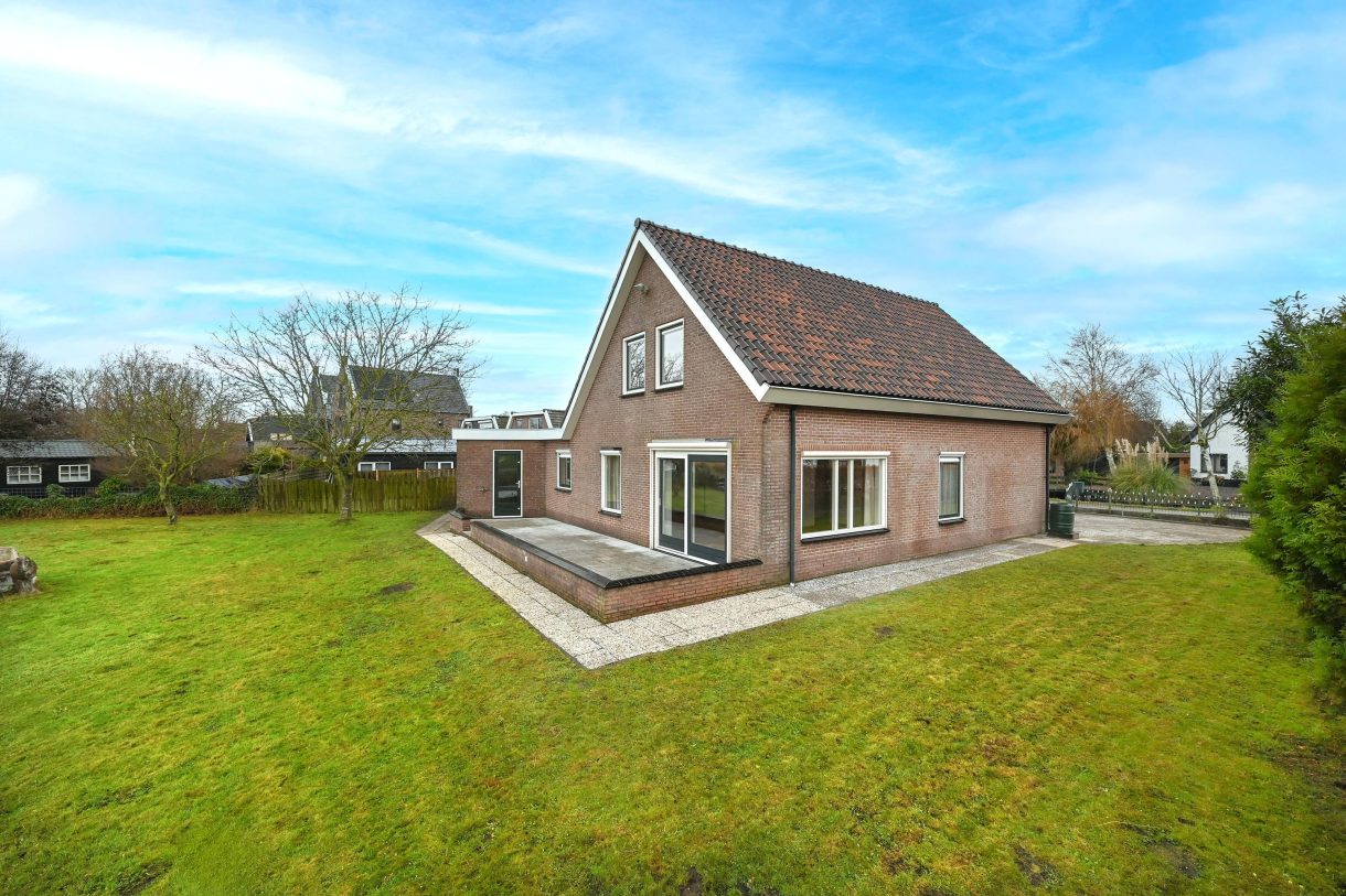 Te koop: Foto Woonhuis aan de Zuideinde 51A in Nieuwkoop