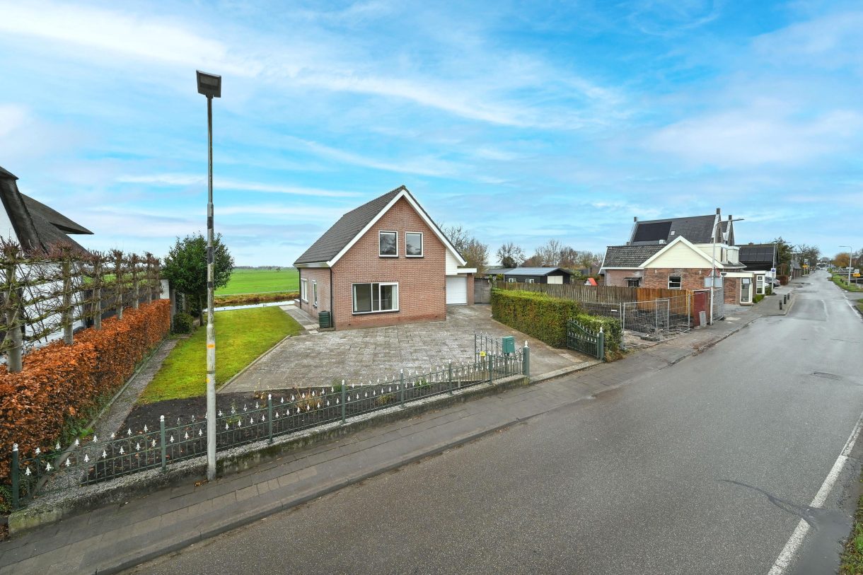 Te koop: Foto Woonhuis aan de Zuideinde 51A in Nieuwkoop