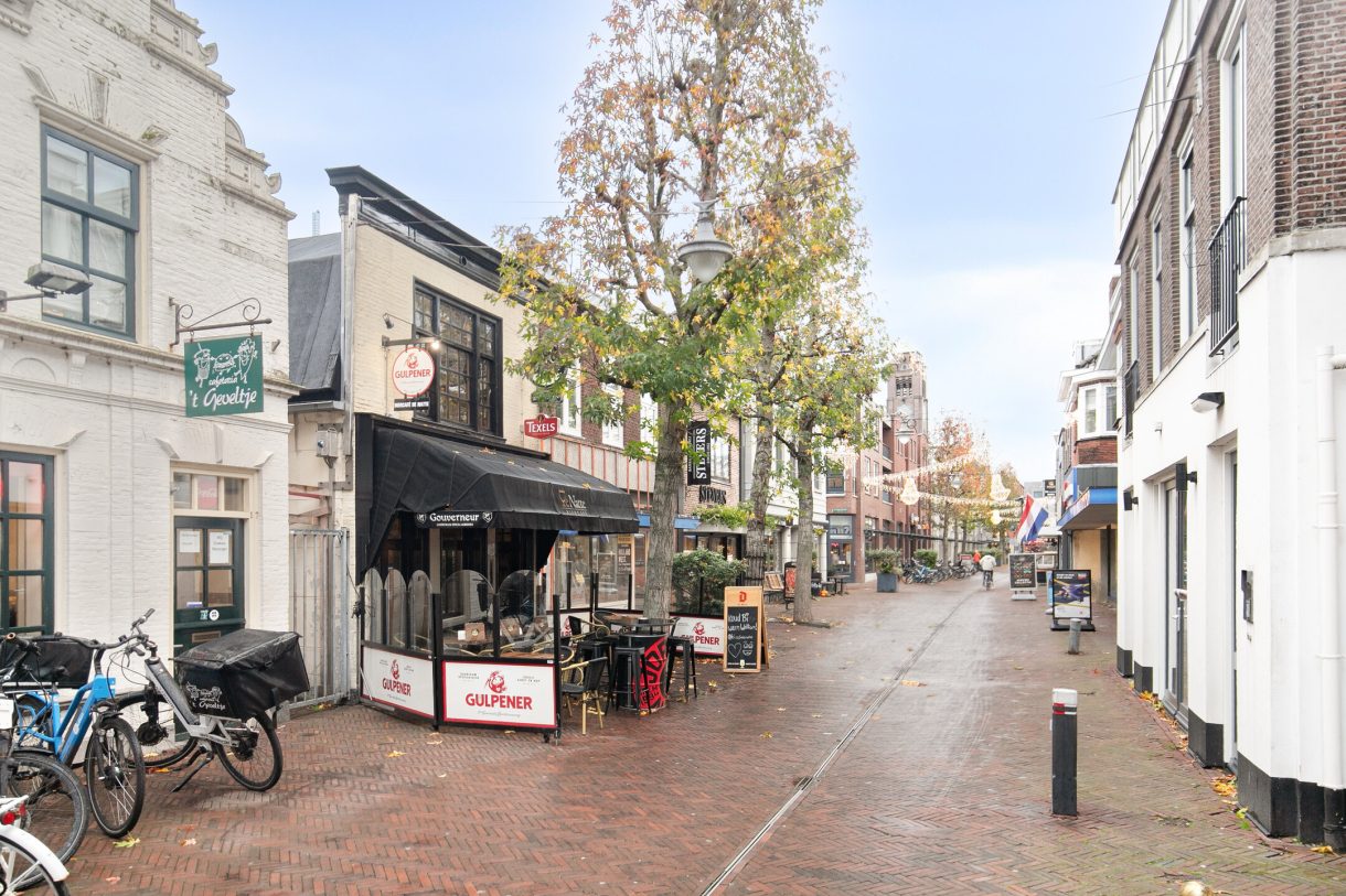 Te koop: Foto Appartement aan de Prins Hendrikstraat 130 in Alphen aan den Rijn