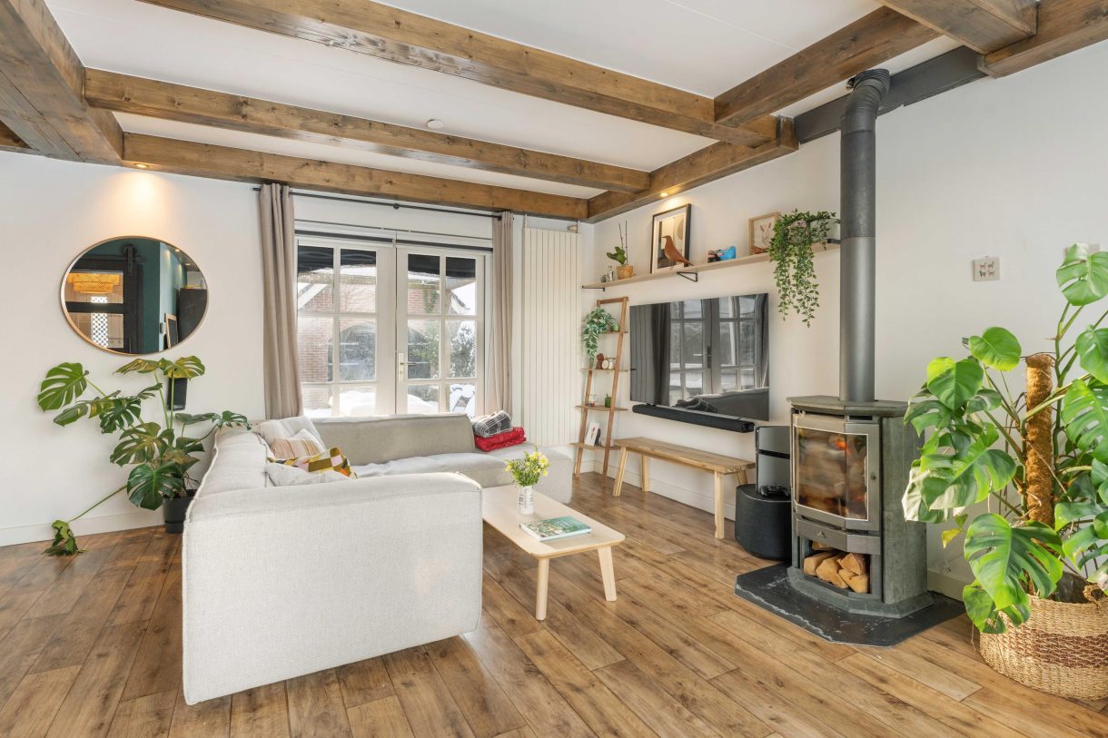 Te koop: Foto Woonhuis aan de Van Lockhorstweg 31 in Kockengen