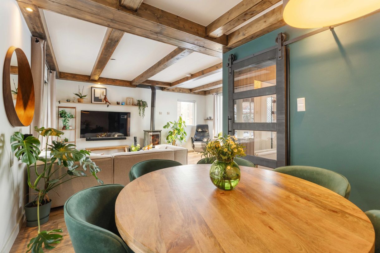 Te koop: Foto Woonhuis aan de Van Lockhorstweg 31 in Kockengen