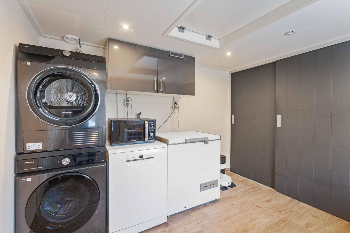 Te koop: Foto Woonhuis aan de Van Lockhorstweg 31 in Kockengen