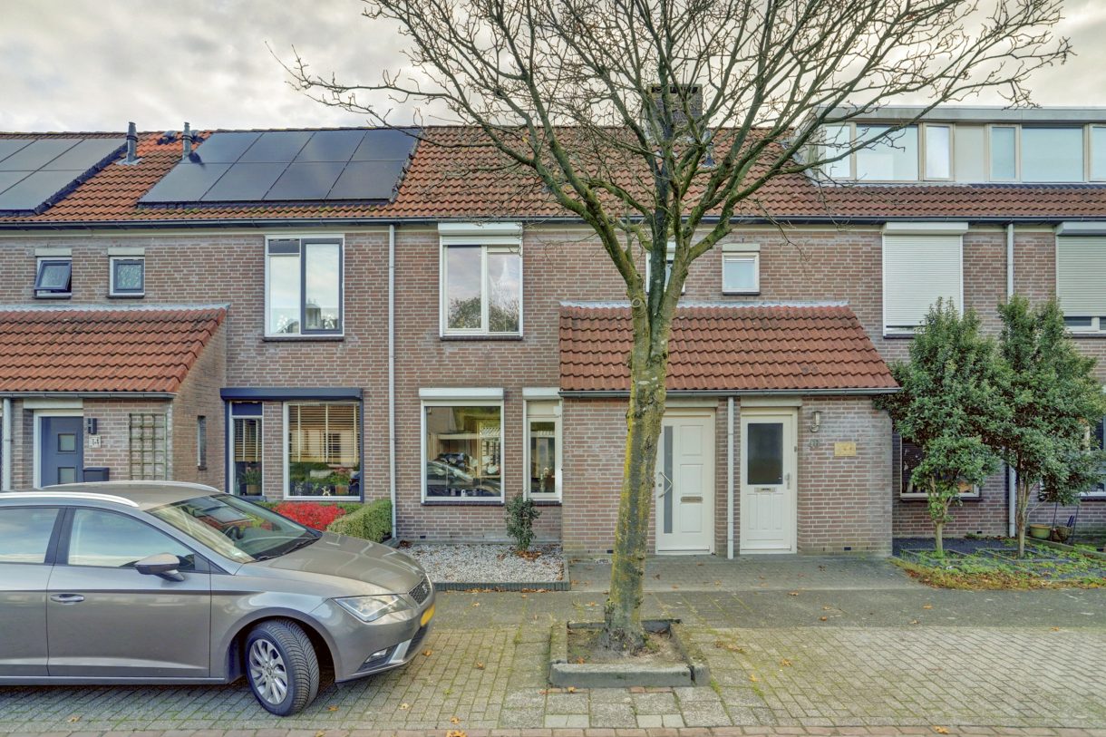 Te koop: Foto Woonhuis aan de Scholverbos 42 in Rijen