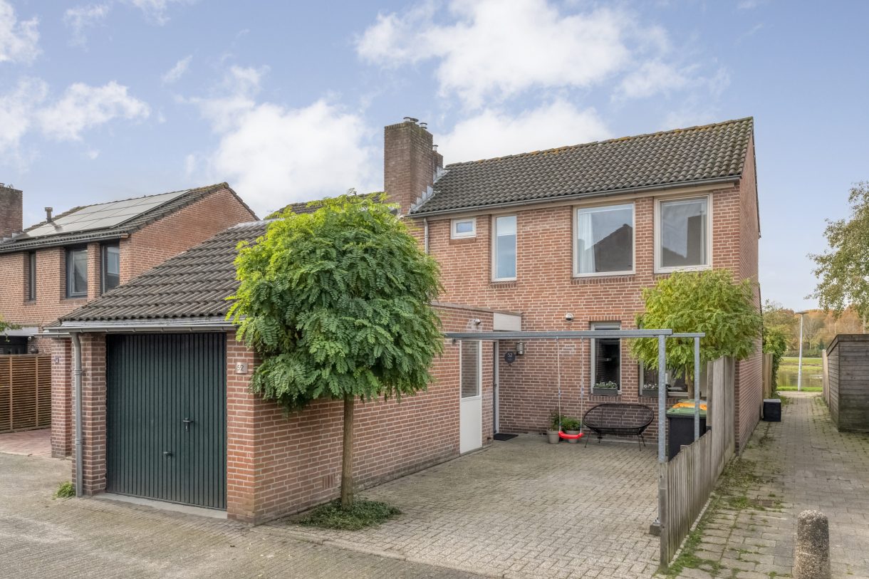 Te koop: Foto Woonhuis aan de Aletta Jacobshof 52 in Hoogeveen