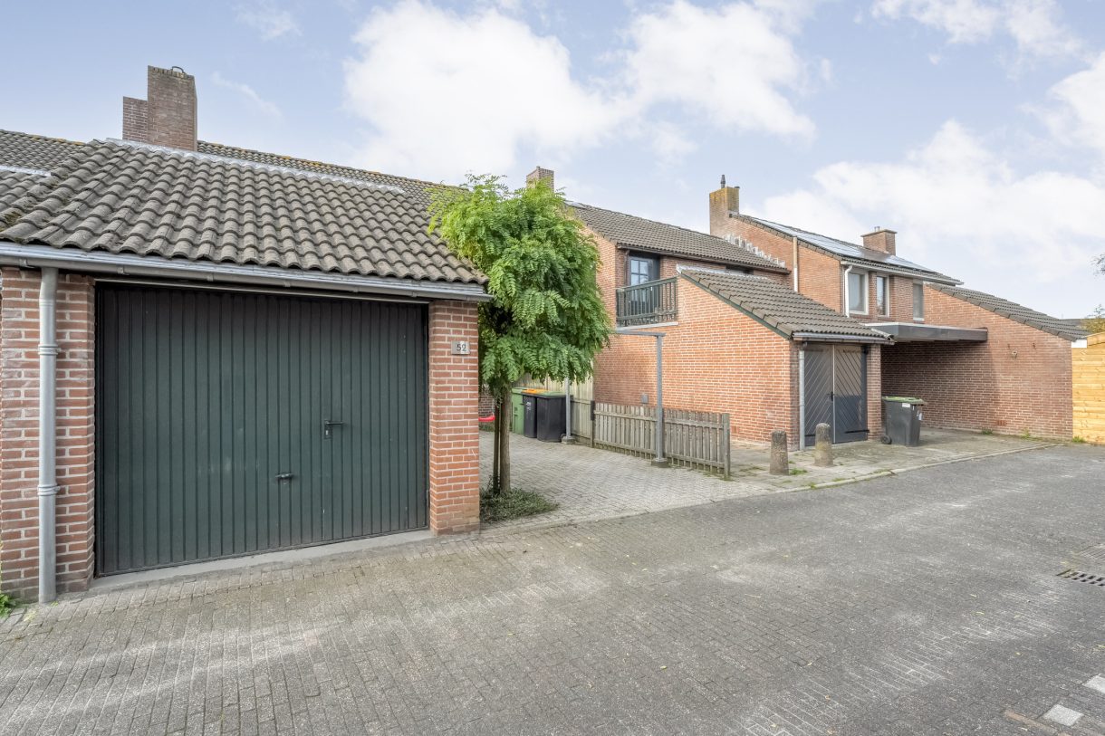 Te koop: Foto Woonhuis aan de Aletta Jacobshof 52 in Hoogeveen