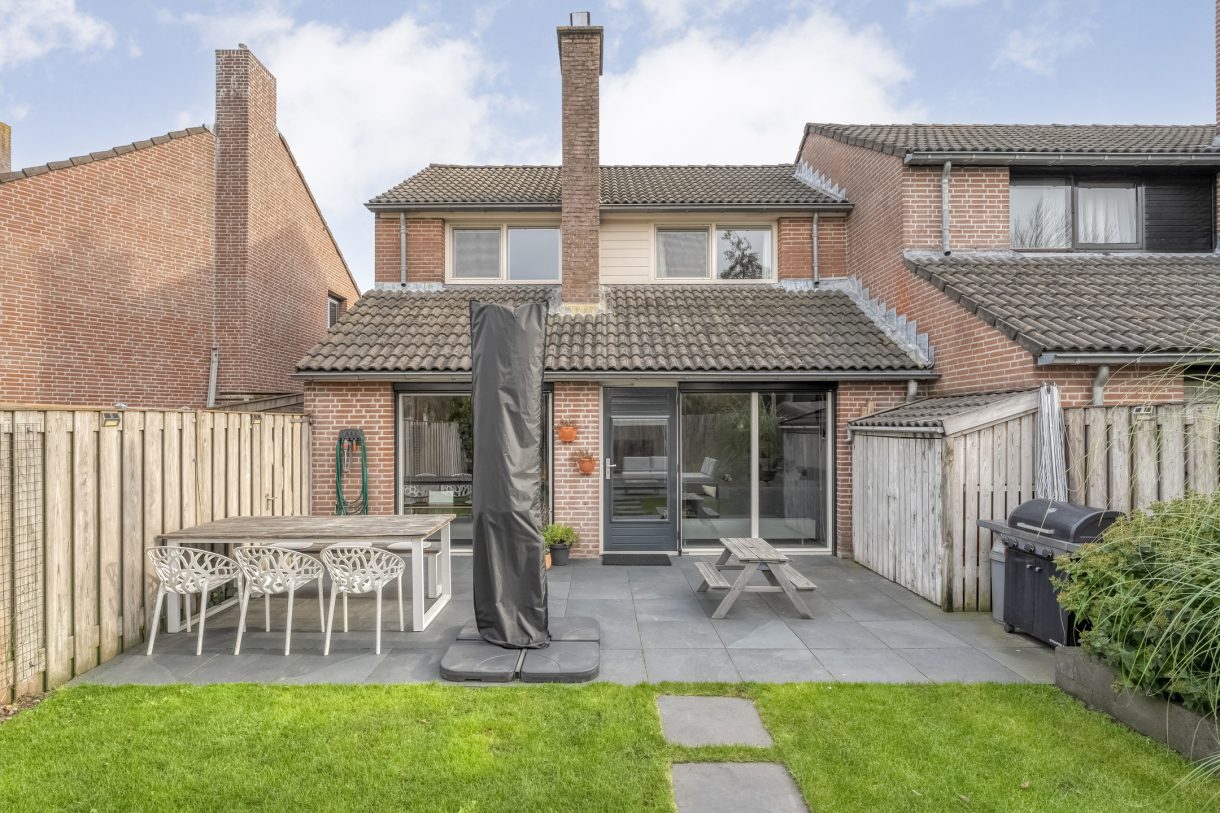 Te koop: Foto Woonhuis aan de Aletta Jacobshof 52 in Hoogeveen