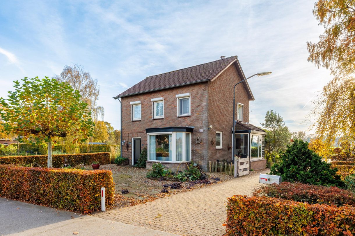 Te koop: Foto Woonhuis aan de Eikenlaan 6 in Langenboom