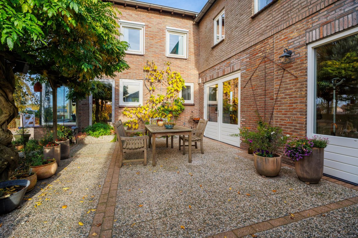 Te koop: Foto Woonhuis aan de Eikenlaan 6 in Langenboom