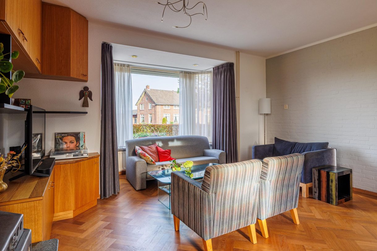 Te koop: Foto Woonhuis aan de Eikenlaan 6 in Langenboom