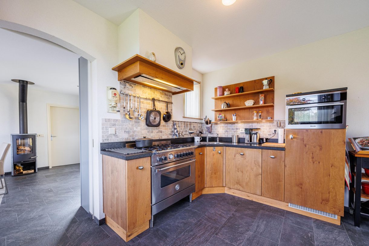 Te koop: Foto Woonhuis aan de Eikenlaan 6 in Langenboom