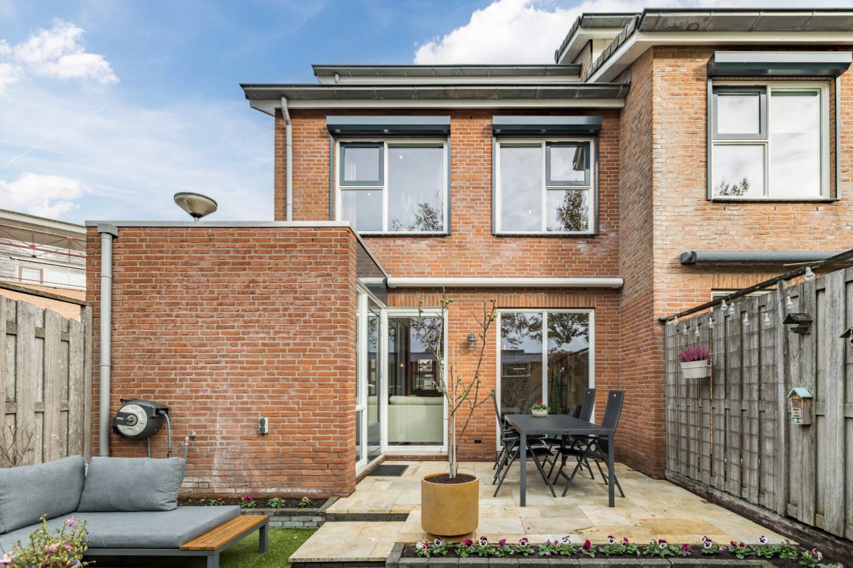 Te koop: Foto Woonhuis aan de Jenneke E. Bijlhof 15 in Waarder