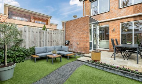 Te koop: Foto Woonhuis aan de Jenneke E. Bijlhof 15 in Waarder