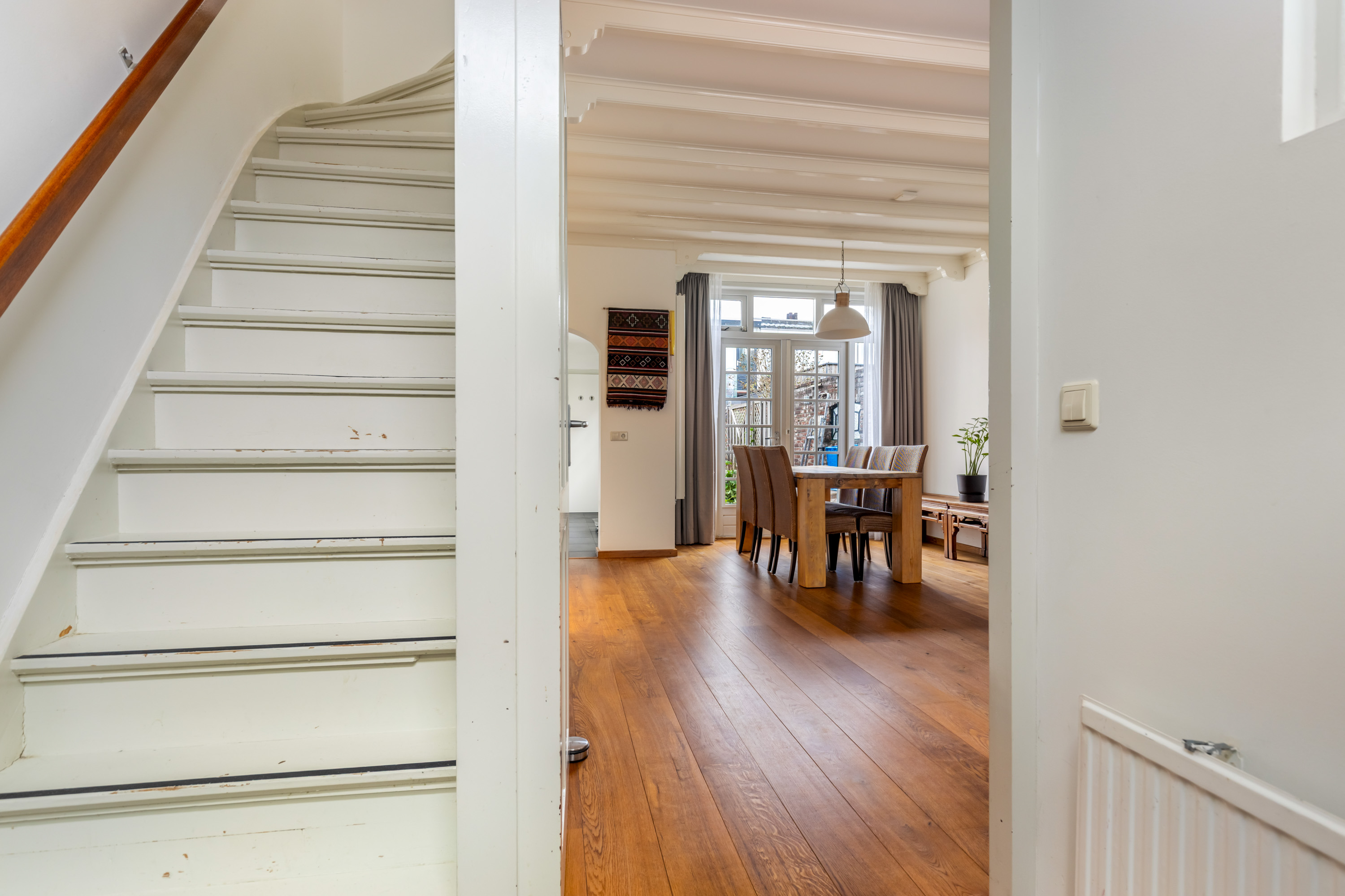 Te koop: Foto Woonhuis aan de Van Loonstraat 10 in Woerden