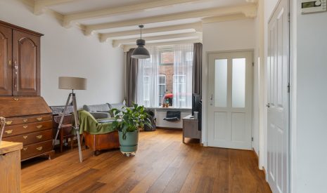 Te koop: Foto Woonhuis aan de Van Loonstraat 10 in Woerden