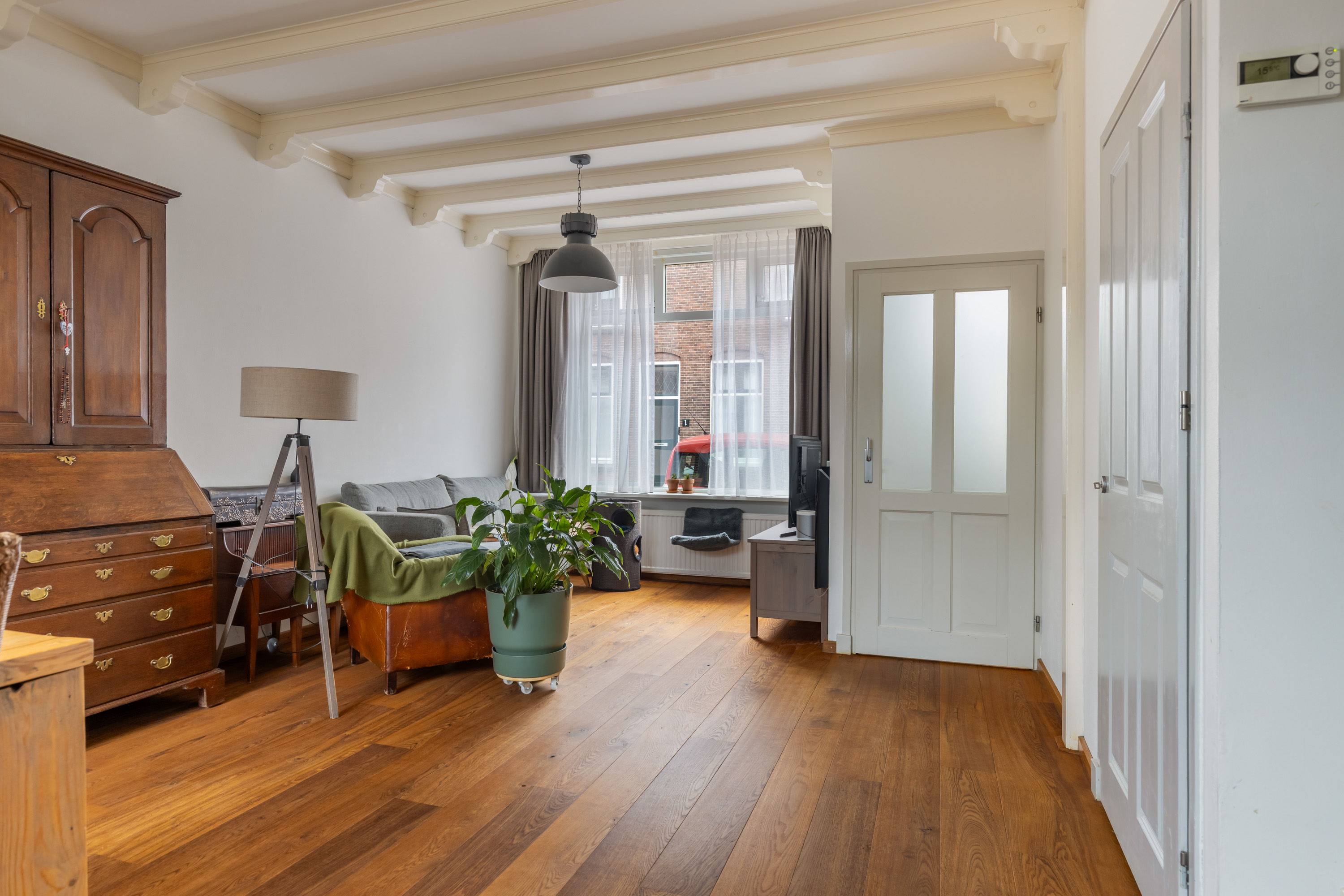 Te koop: Foto Woonhuis aan de Van Loonstraat 10 in Woerden