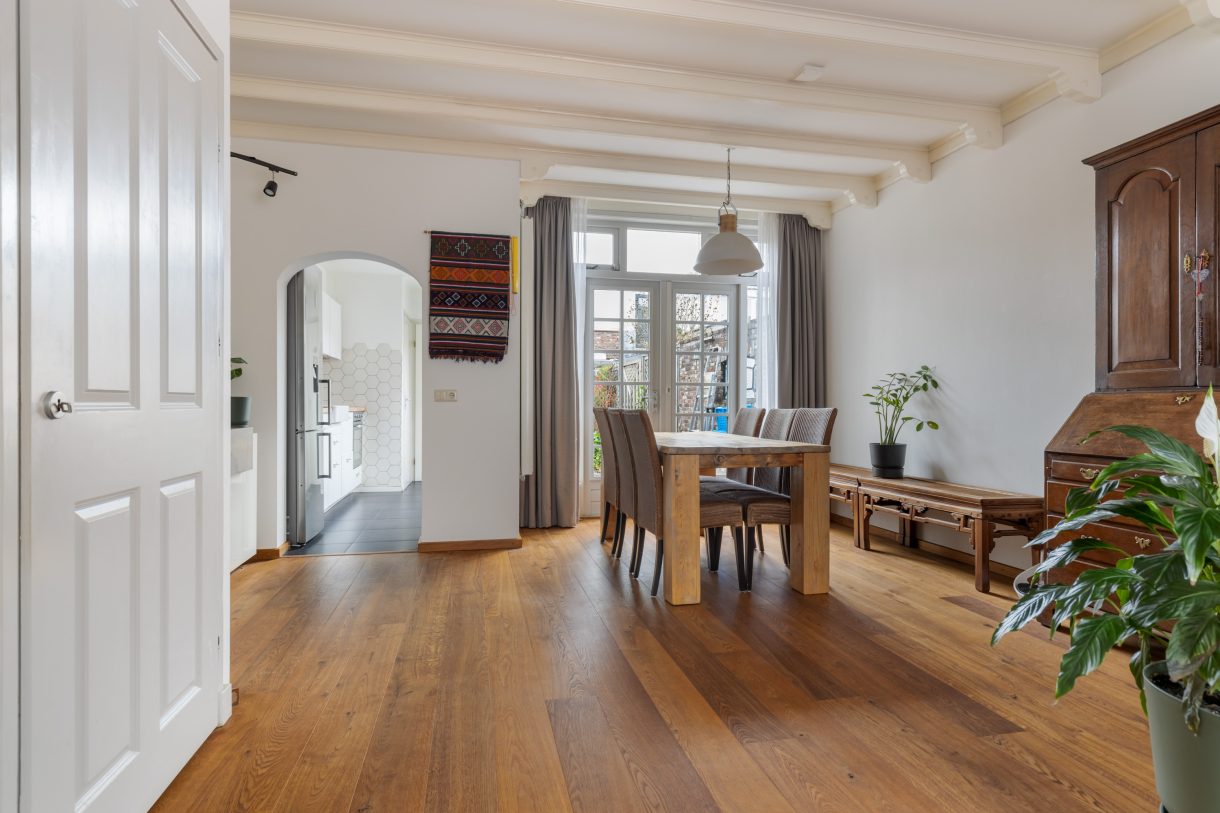 Te koop: Foto Woonhuis aan de Van Loonstraat 10 in Woerden