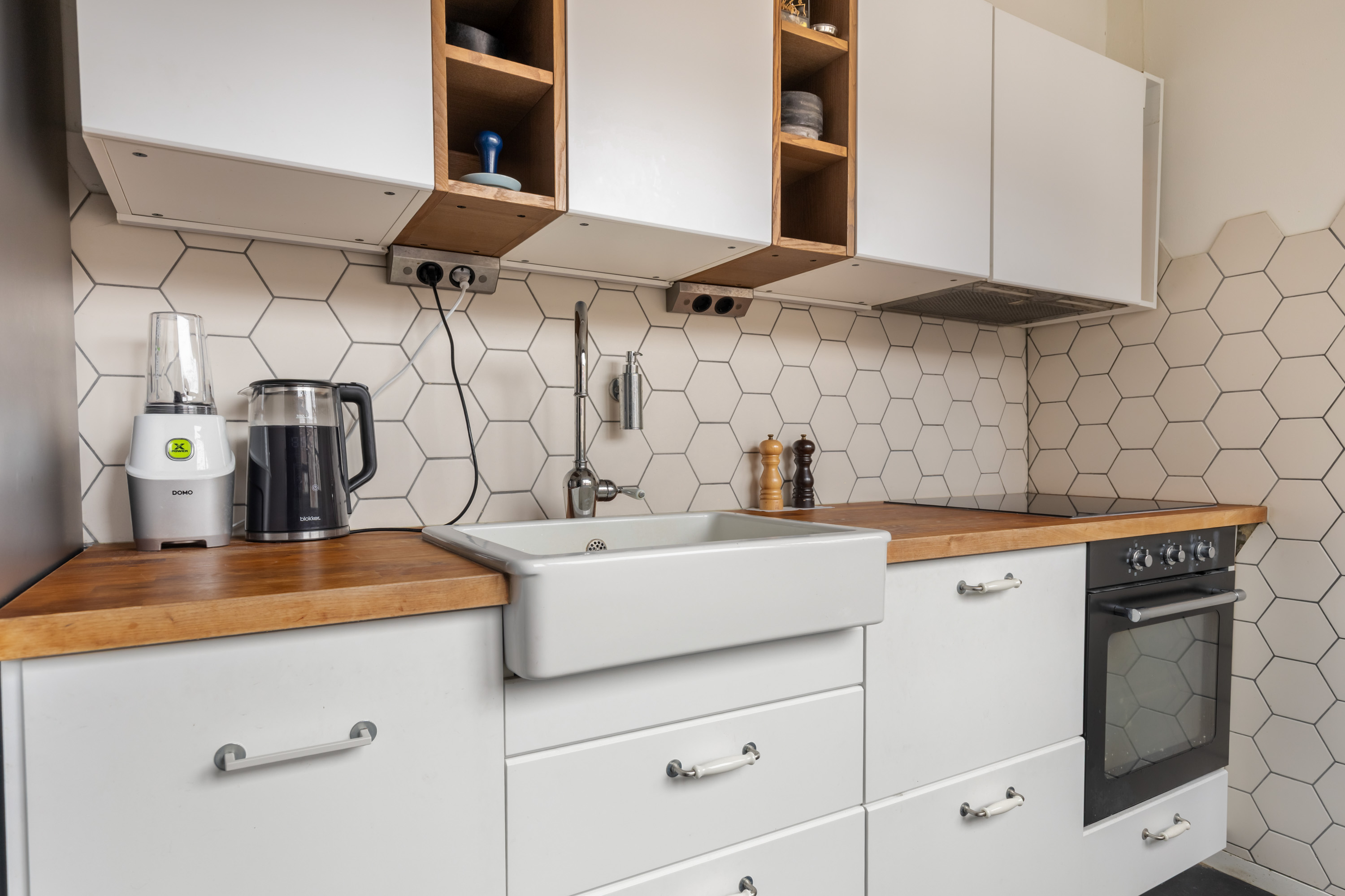 Te koop: Foto Woonhuis aan de Van Loonstraat 10 in Woerden