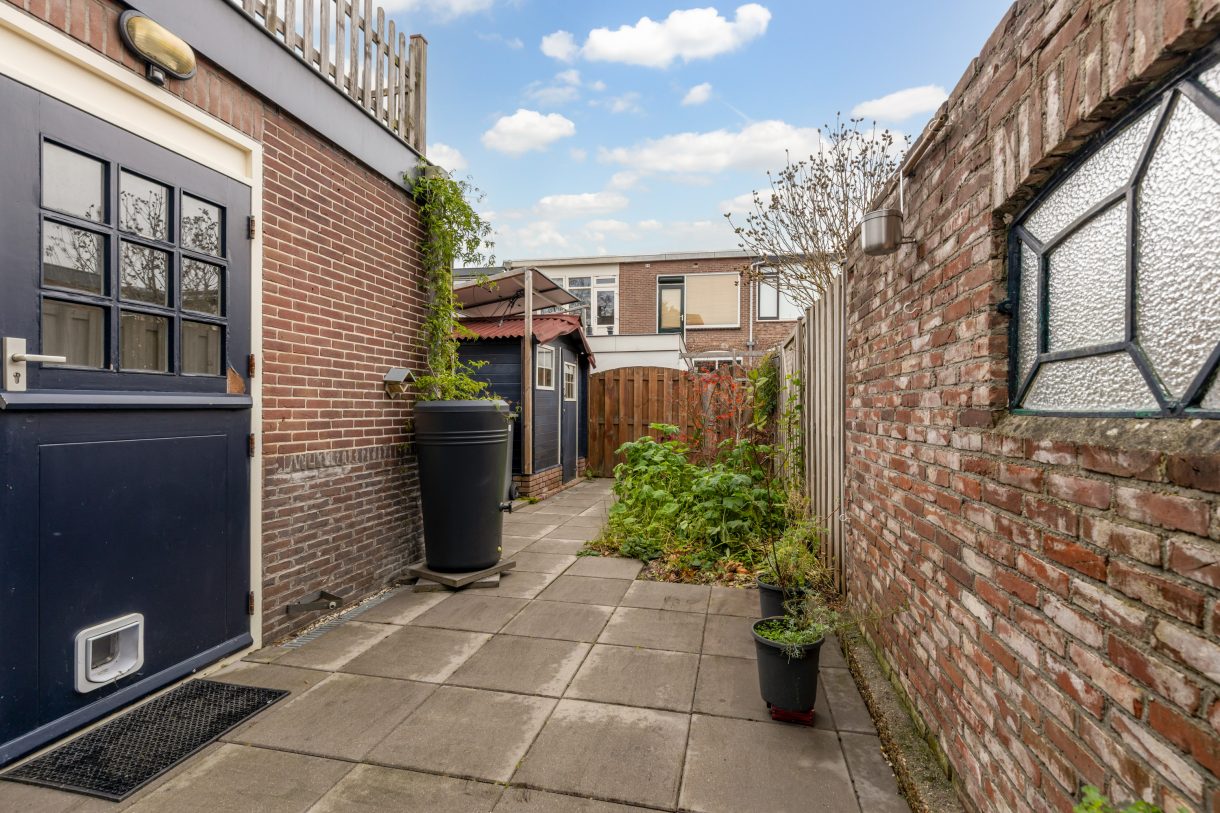 Te koop: Foto Woonhuis aan de Van Loonstraat 10 in Woerden