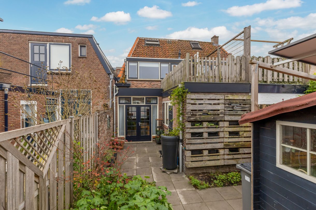 Te koop: Foto Woonhuis aan de Van Loonstraat 10 in Woerden