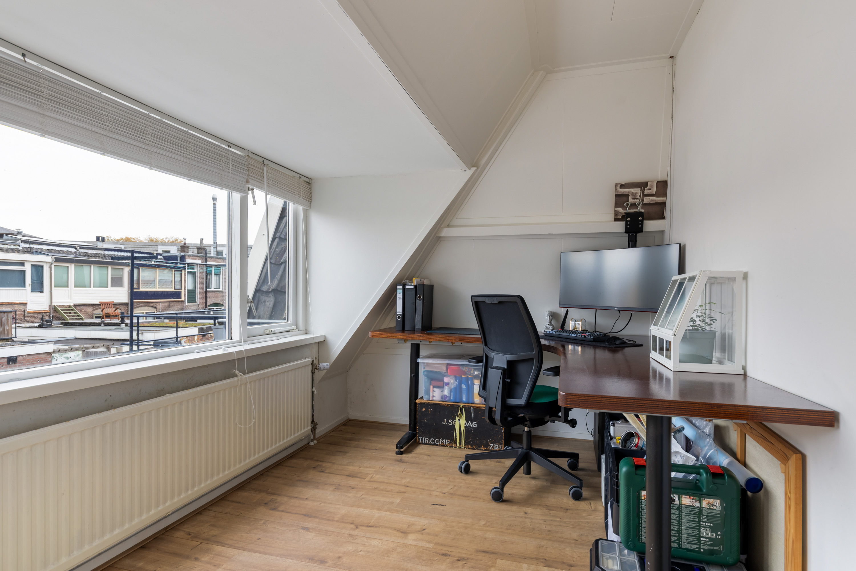 Te koop: Foto Woonhuis aan de Van Loonstraat 10 in Woerden