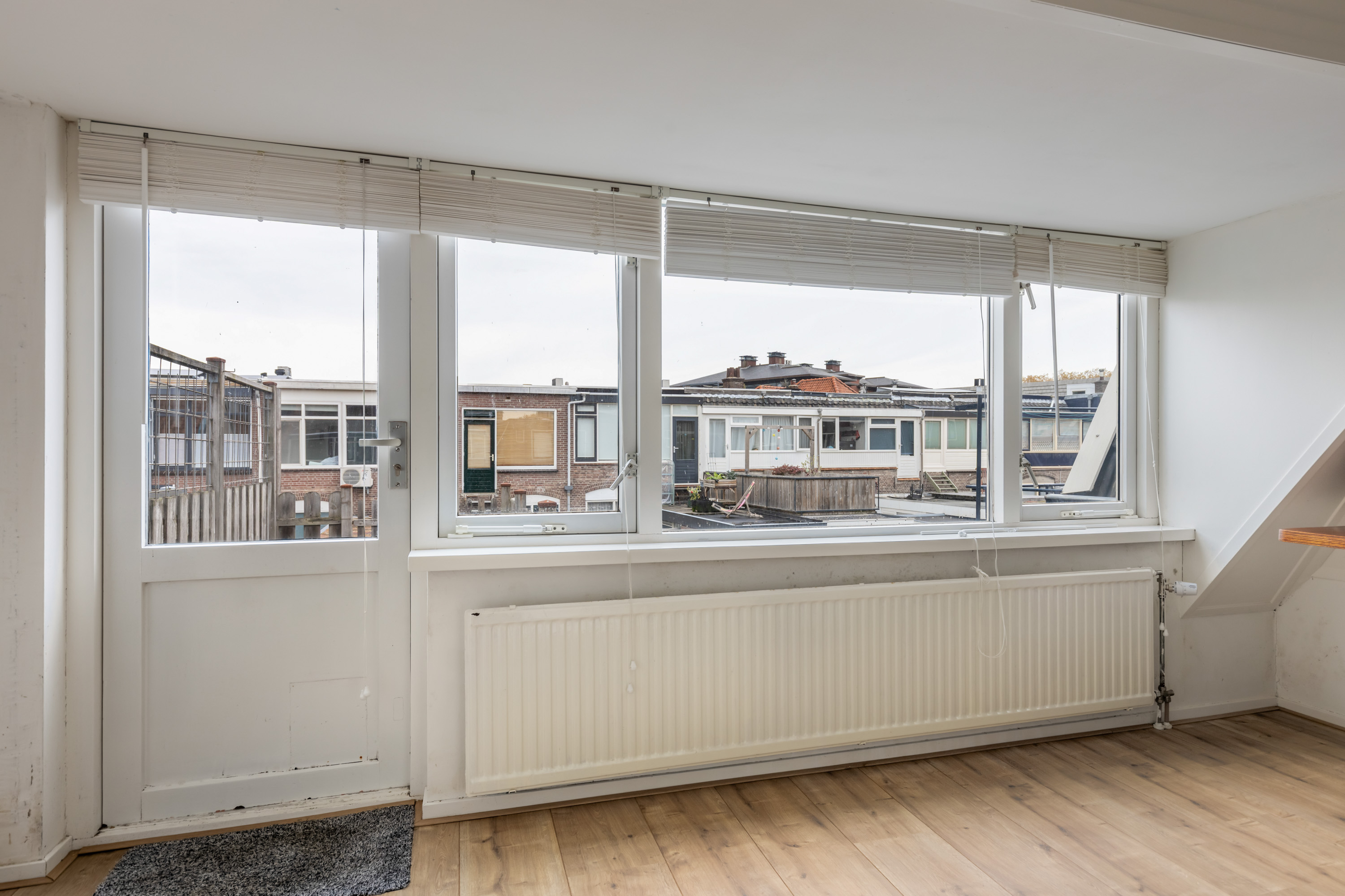 Te koop: Foto Woonhuis aan de Van Loonstraat 10 in Woerden